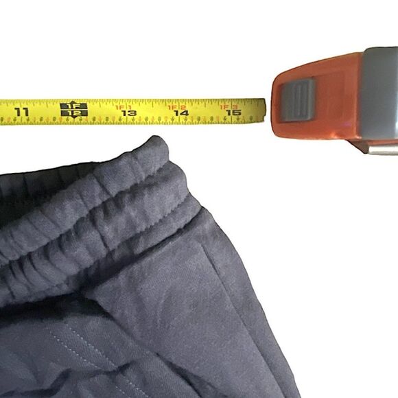 Shorts Women's Size Medium New with Pockets Drawstring Waist Athleisure Workout - Picture 7 of 8